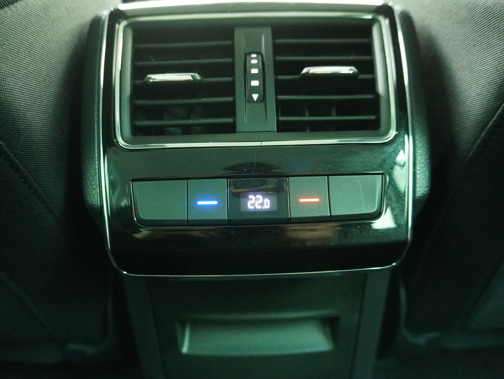 SKODA Superb Combi Scout 2.0 TDI DSG 4×4