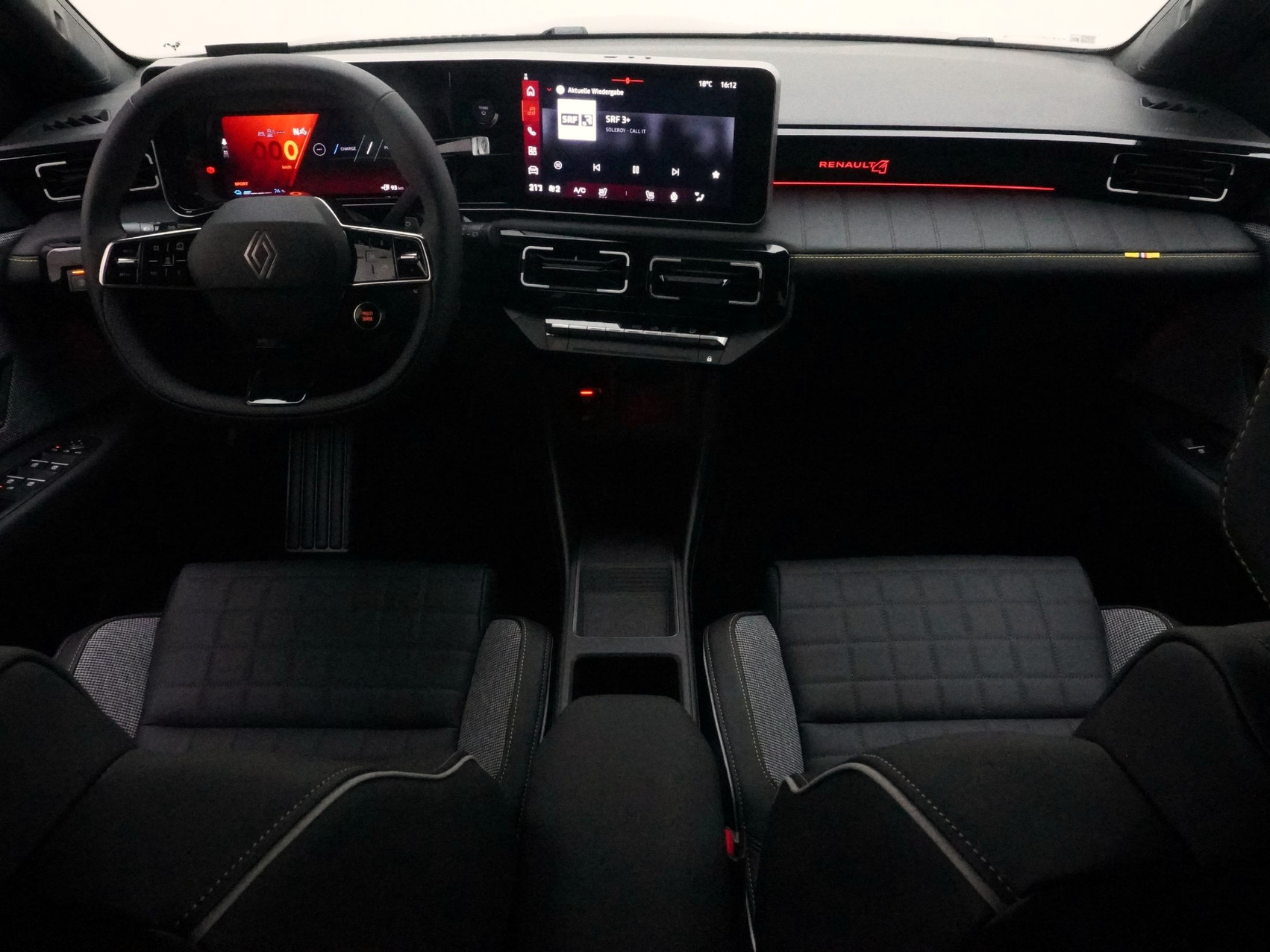 RENAULT R4 E-Tech Comfort Range iconic