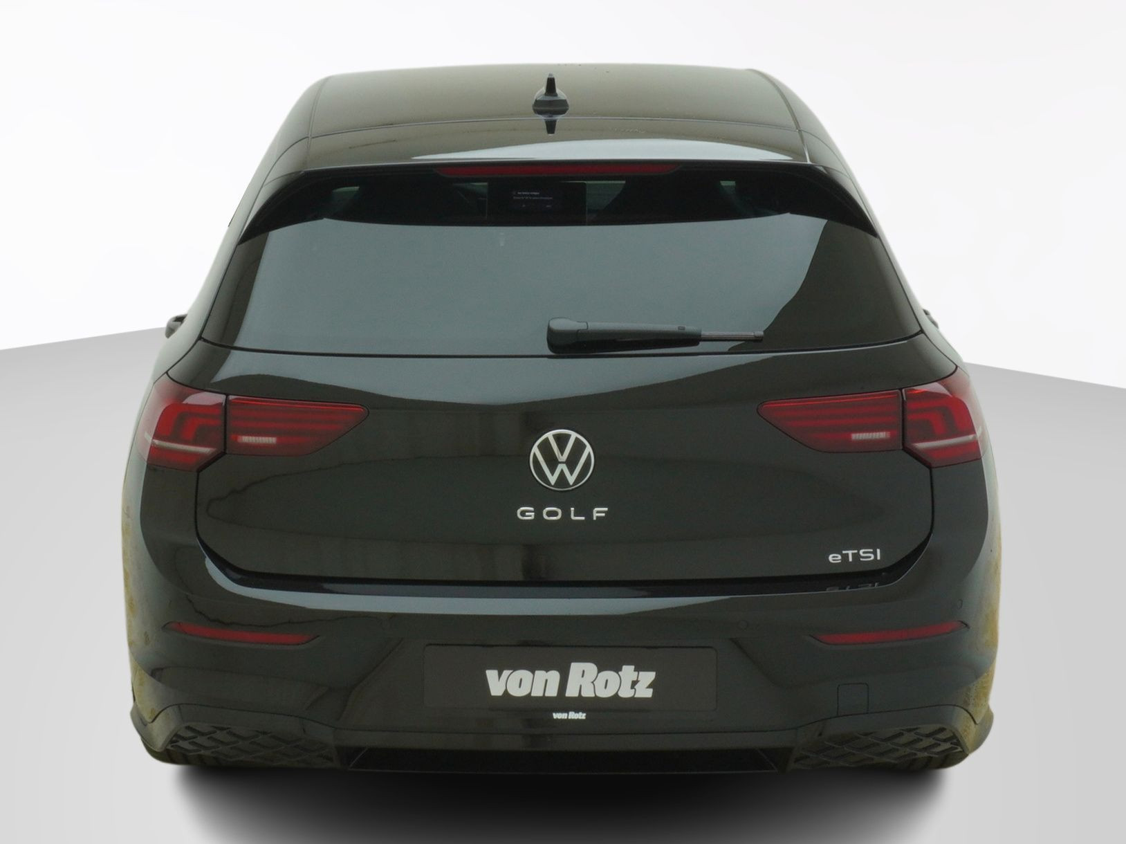 VW Golf VIII 1.5 eTSI R-Line DSG