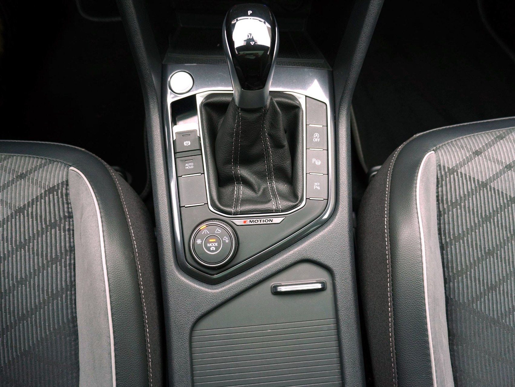 VW Tiguan Allspace 2.0 TDI DSG R-Line Black Style 4Motion