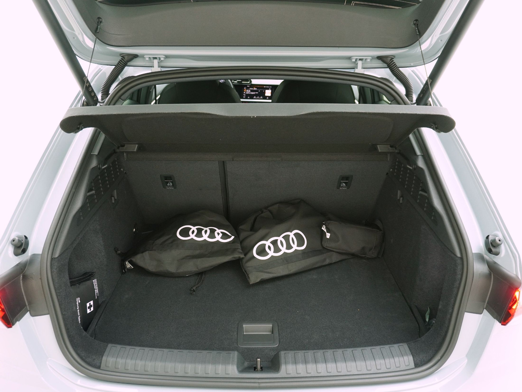AUDI A3 Sportback 40 TFSI e Advanced S-Tronic **Audi Werksgarantie bis 07/2030**