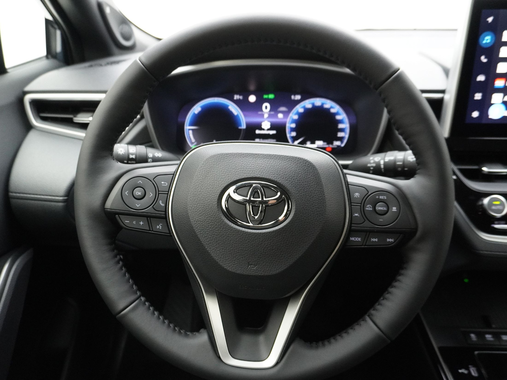 TOYOTA Corolla Cross 2.0 HSD Premium AWD-i ** 4×4  **