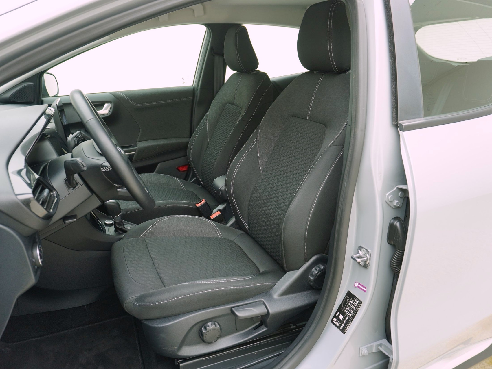 FORD Puma 1.0 EcoB Titanium