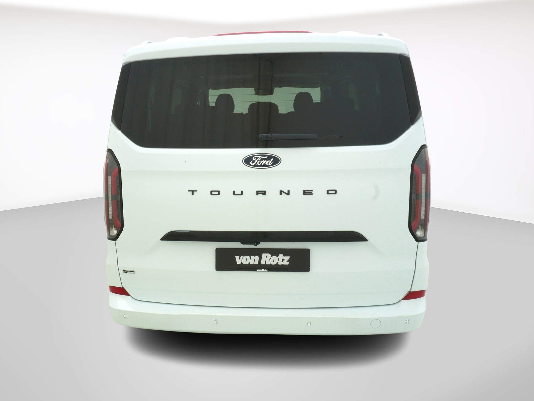 FORD Tourneo Custom L1 2.5 Plug-in-Hybrid Titanium X