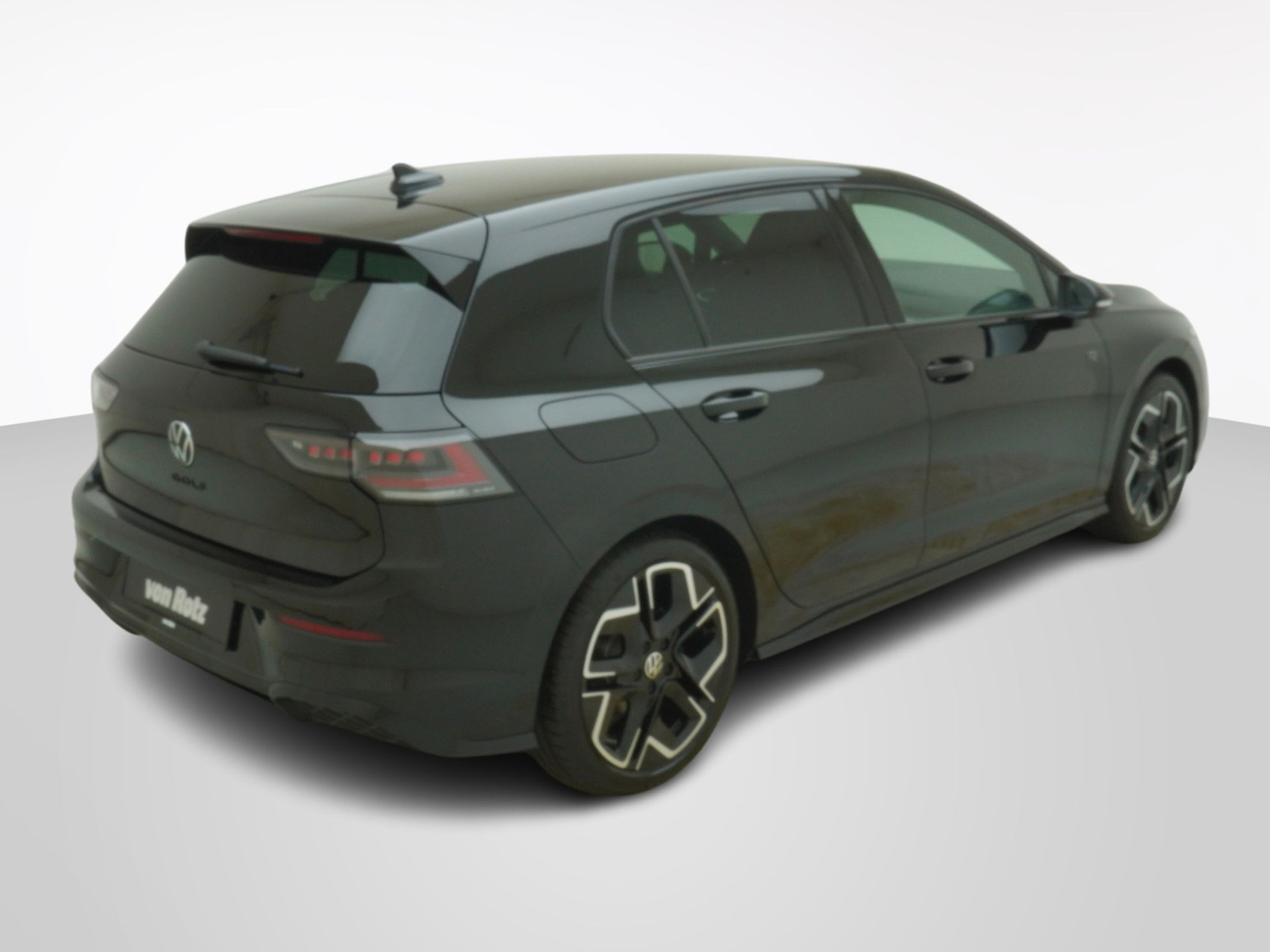 VW Golf VIII 1.5 eTSI R-Line DSG