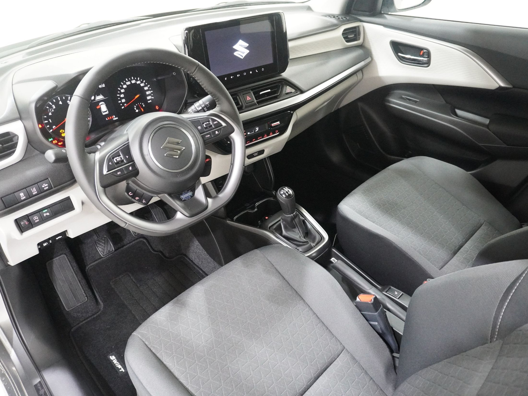 SUZUKI Swift 1.2 Tradizio Top Hybrid 4×4