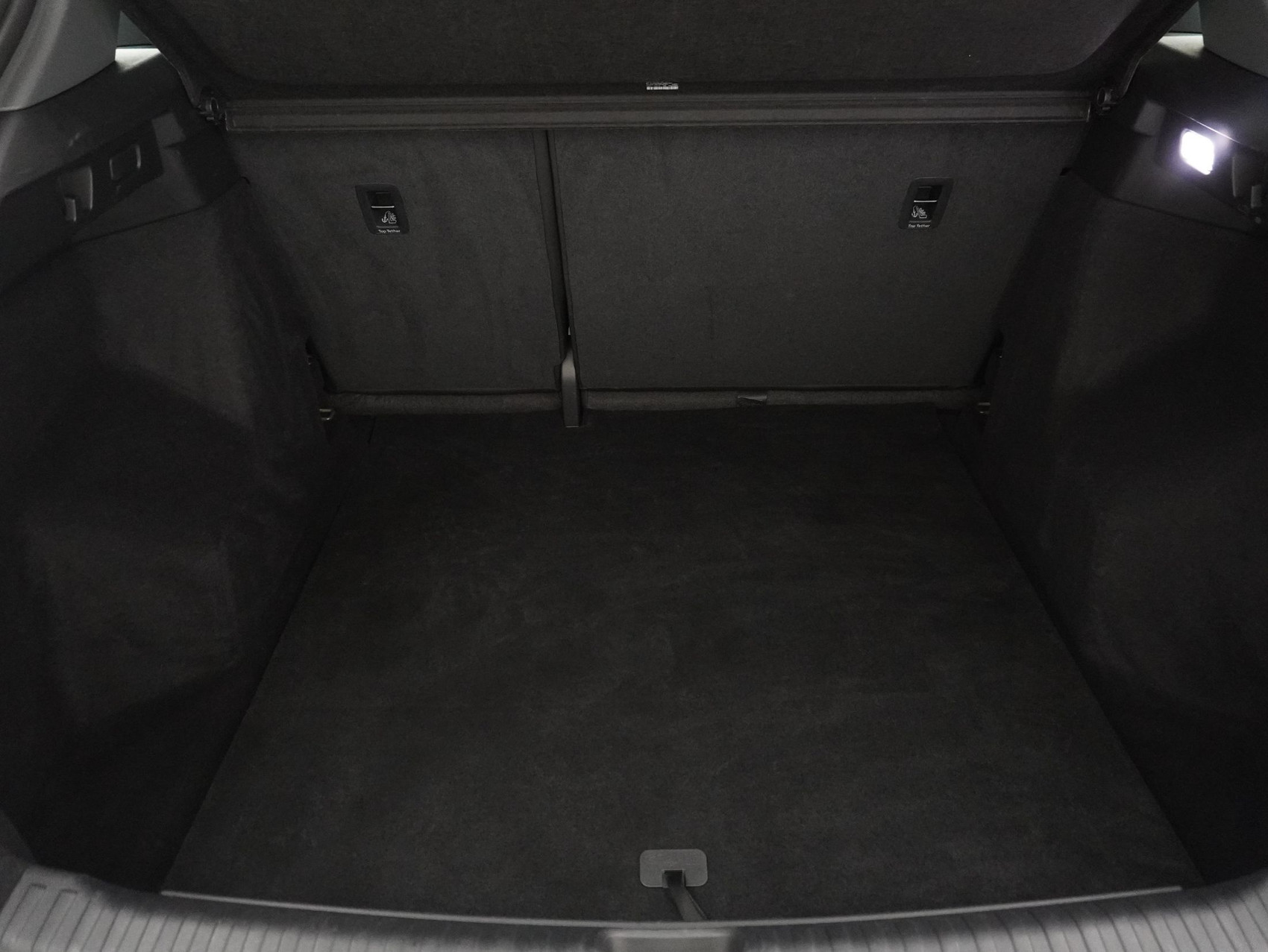 AUDI Q4 e-tron 50 quattro