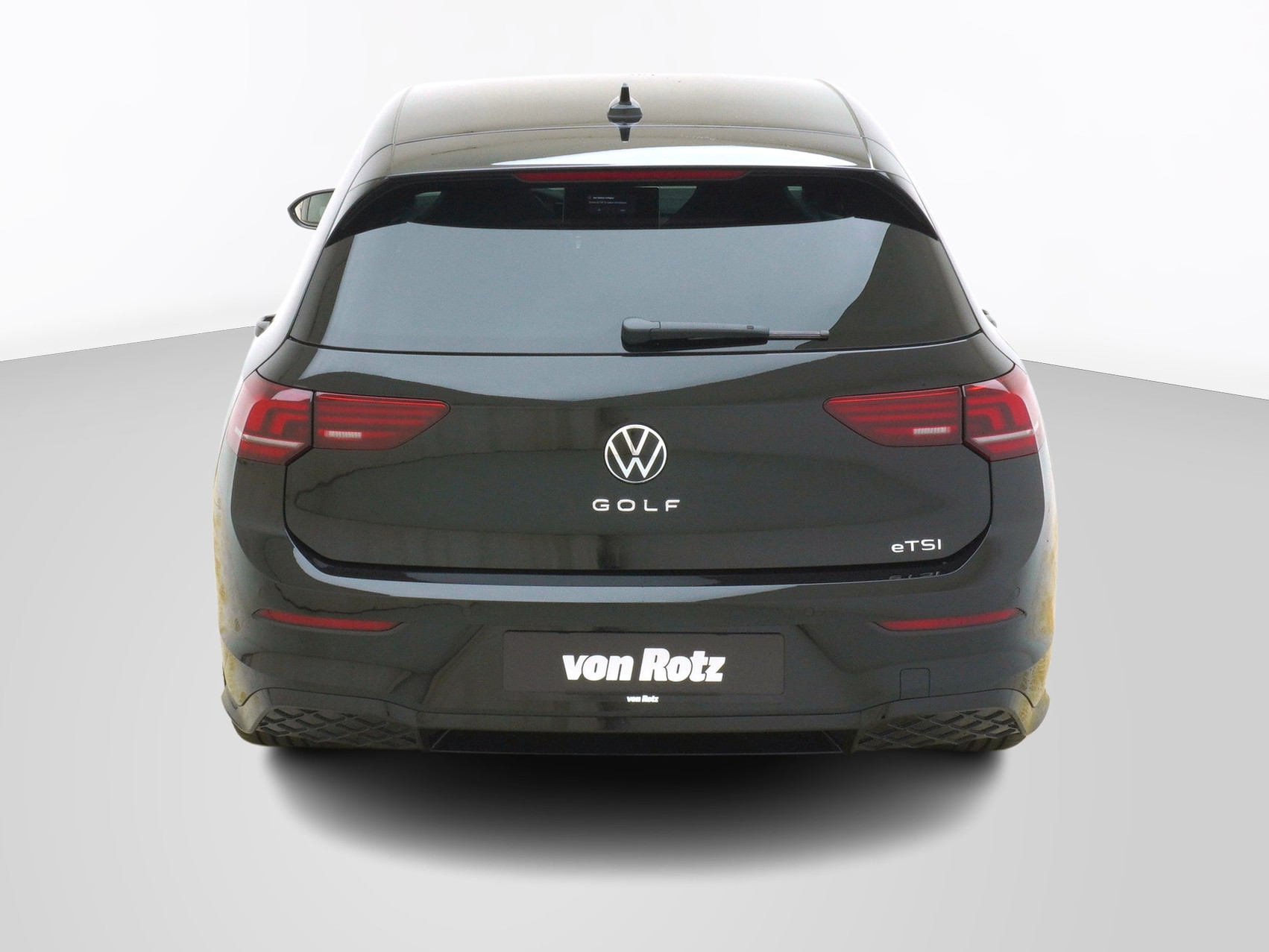 VW Golf VIII 1.5 eTSI R-Line DSG