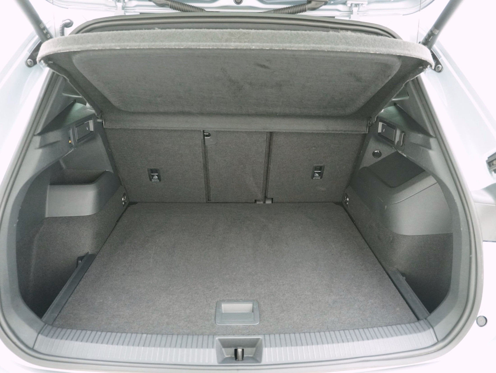 VW Tiguan 2.0 TSI DSG R-Line 4Motion (2025)