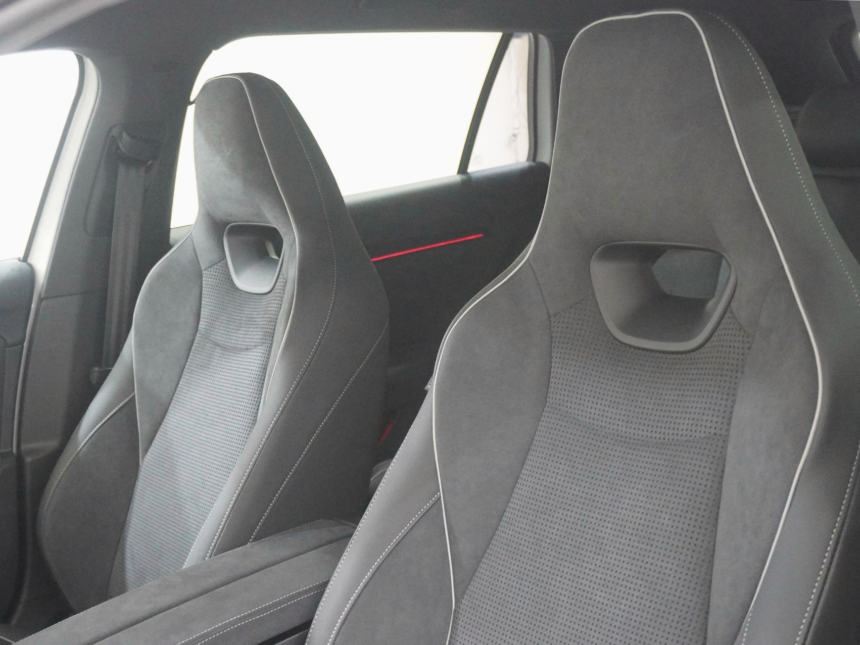 SKODA Superb 2.0 TDI Sportline 4×4 DSG