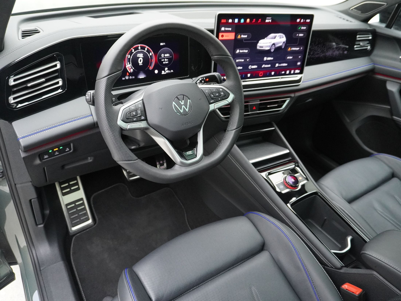 VW Tiguan 2.0 TSI DSG R-Line Black Style 4Motion (2025)