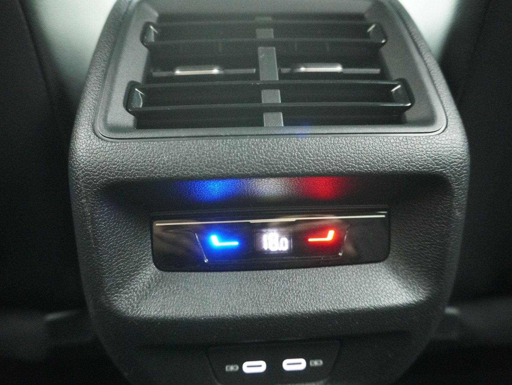 VW Tiguan 2.0 TSI DSG R-Line Black Style 4Motion (2025)