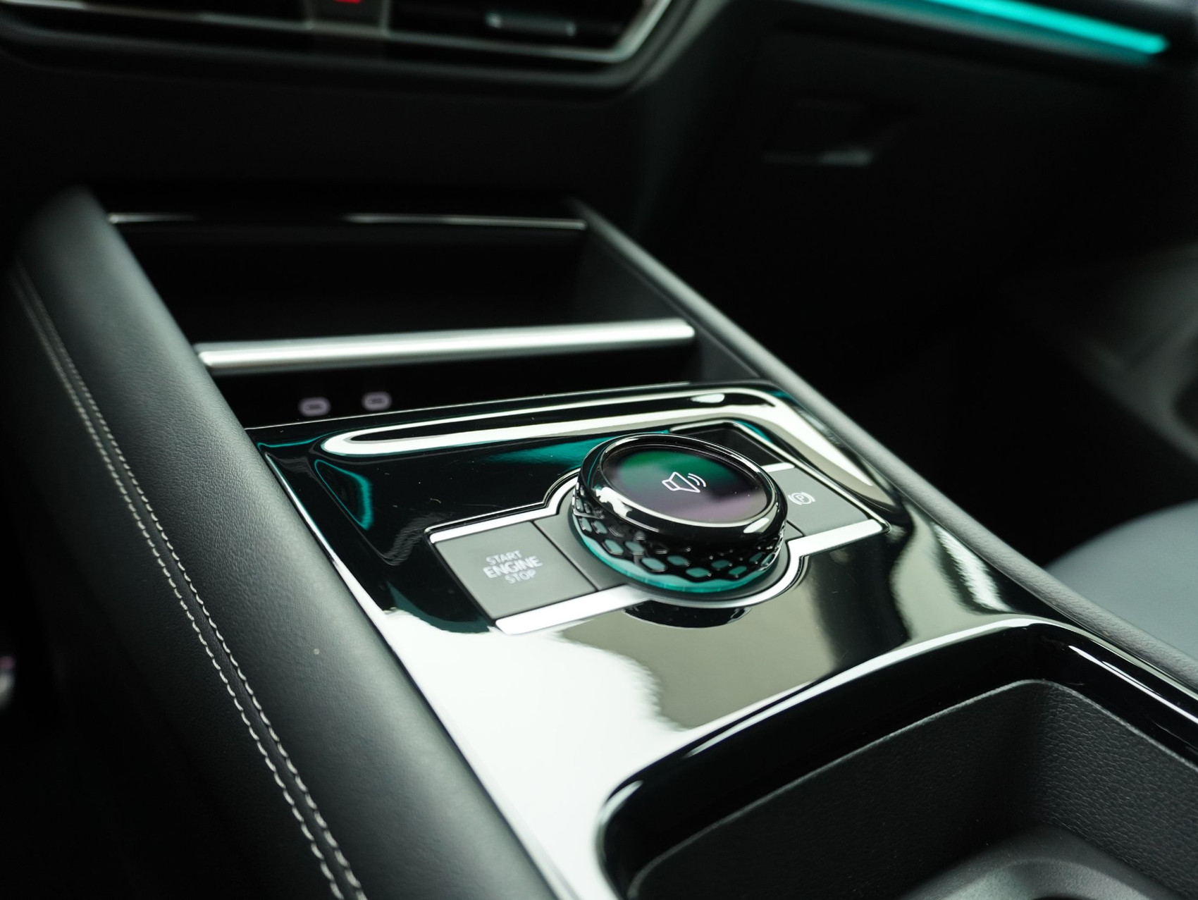 VW Tiguan 2.0 TSI DSG R-Line Black Style 4Motion (2025)