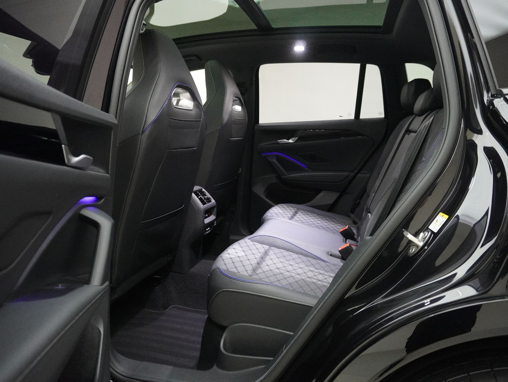 VW Tiguan 2.0 TSI DSG R-Line Black Style 4Motion (2025)