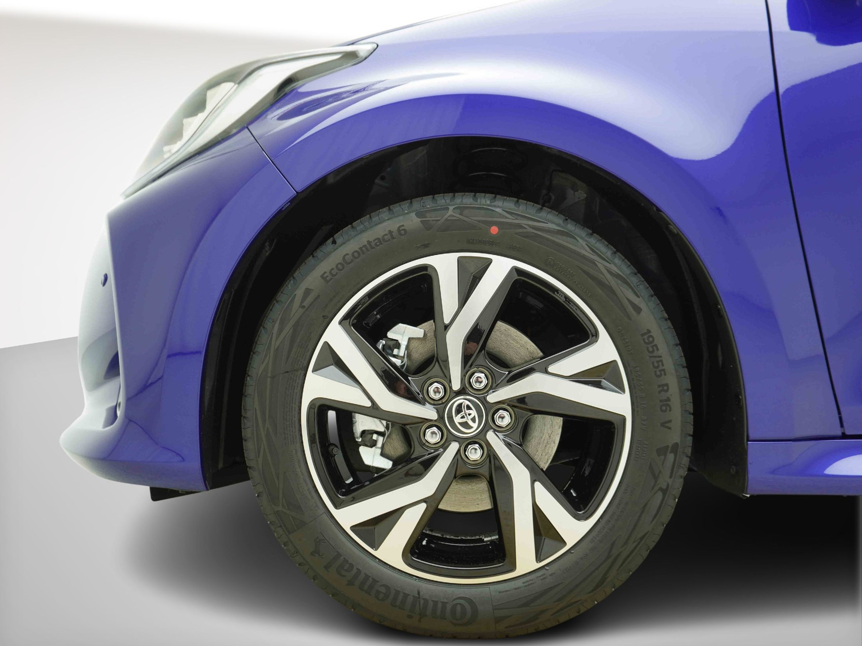 TOYOTA Yaris 1.5 VVT-i HSD Trend