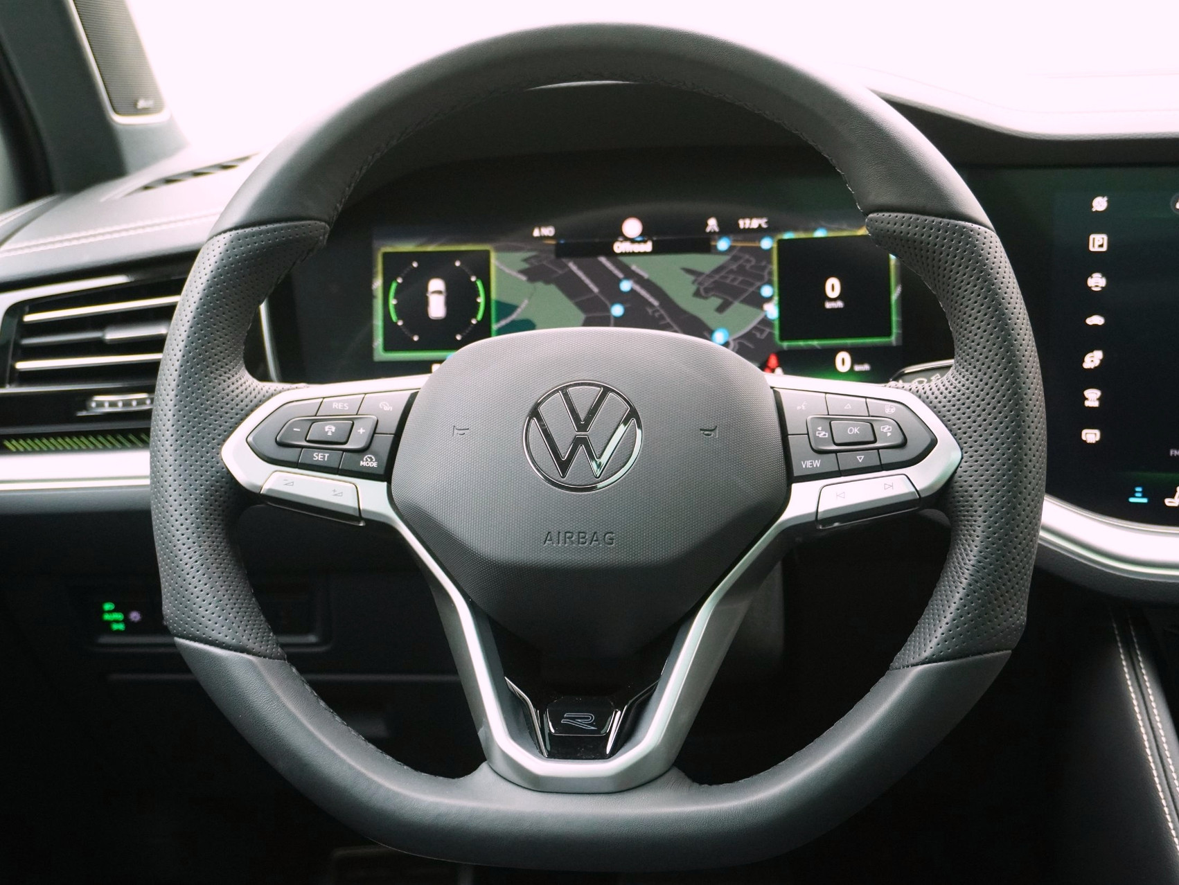 VW Touareg 3.0 TDI R-Line Black Style 4Motion **Vollausstattung**