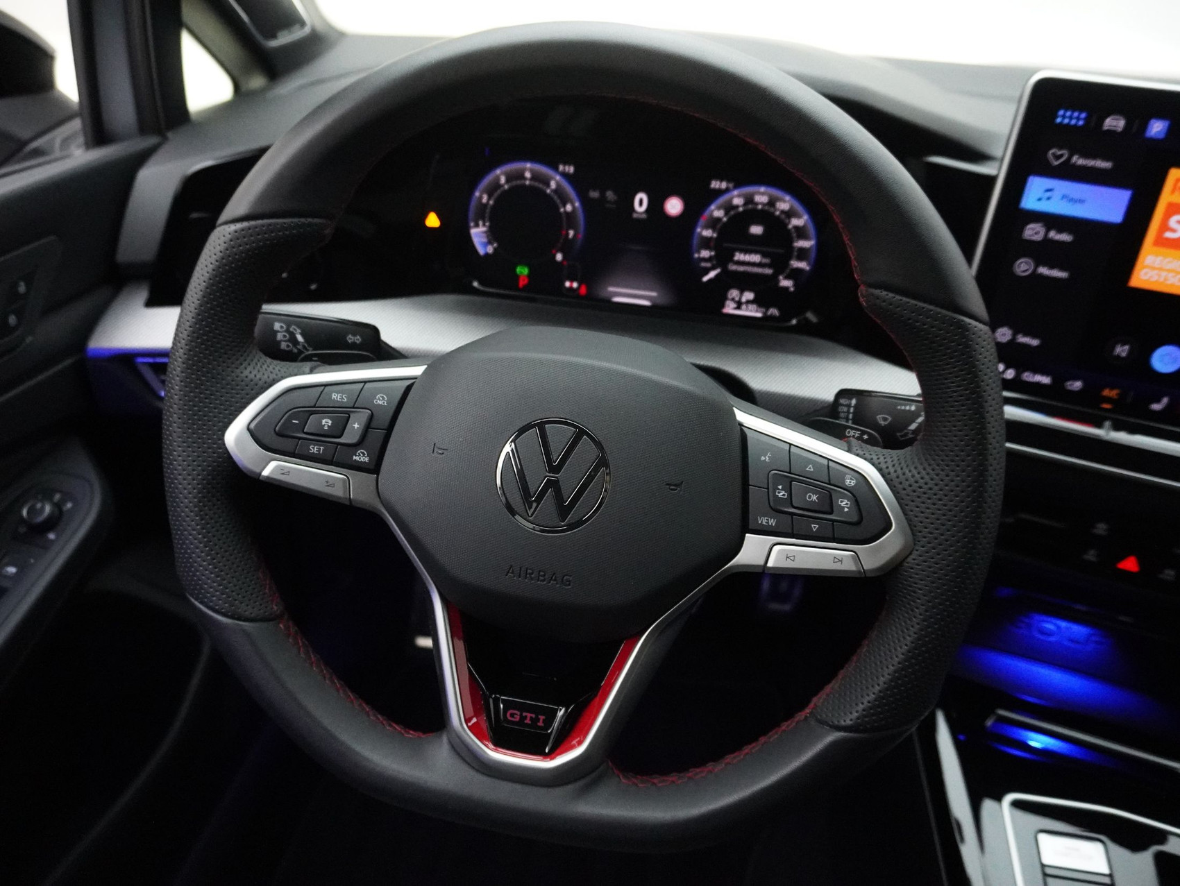 VW Golf 8.5 2.0 TSI DSG GTI Black Style (2025) ** Harman/Kardon / Head-Up / Panoramadach **