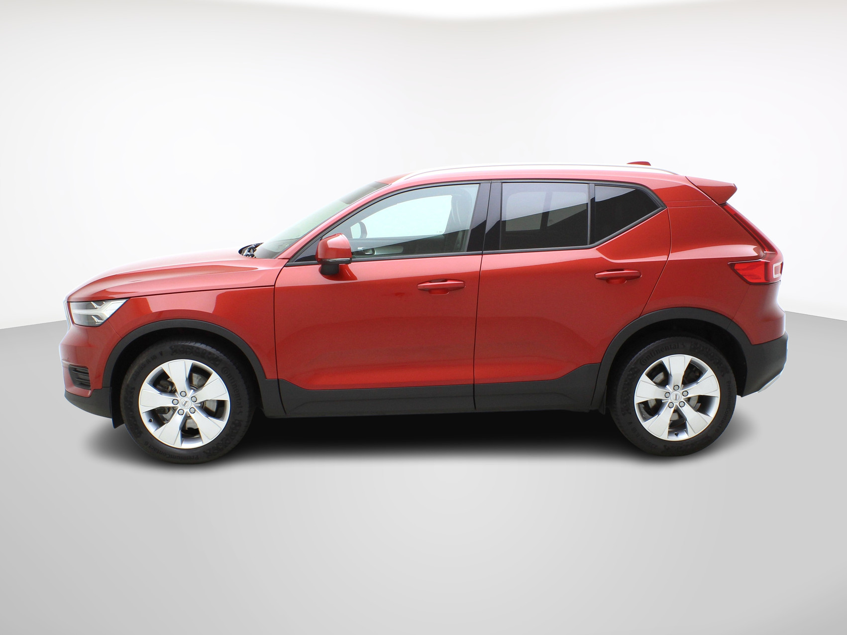 VOLVO XC40 2.0 D4 Momentum AWD