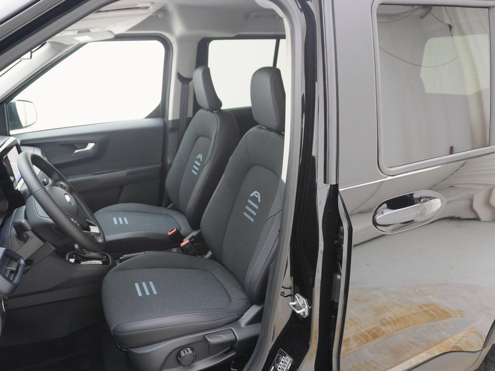 FORD Tourneo Courier 1.0 Ecoboost Active