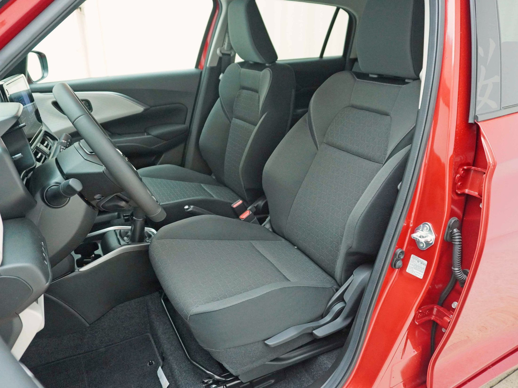SUZUKI Swift 1.2 Sakura Top Hybrid 4×4