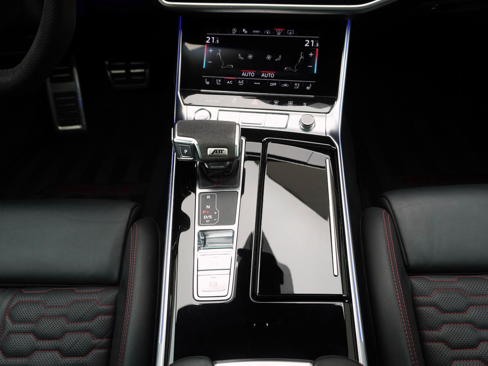 AUDI RS6 Avant ABT Legacy Edition – 1 of 200 **ABT Legacy 1/200**