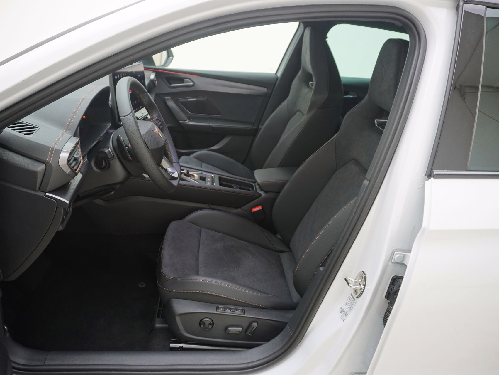 CUPRA Leon 1.5 eTSI DSG