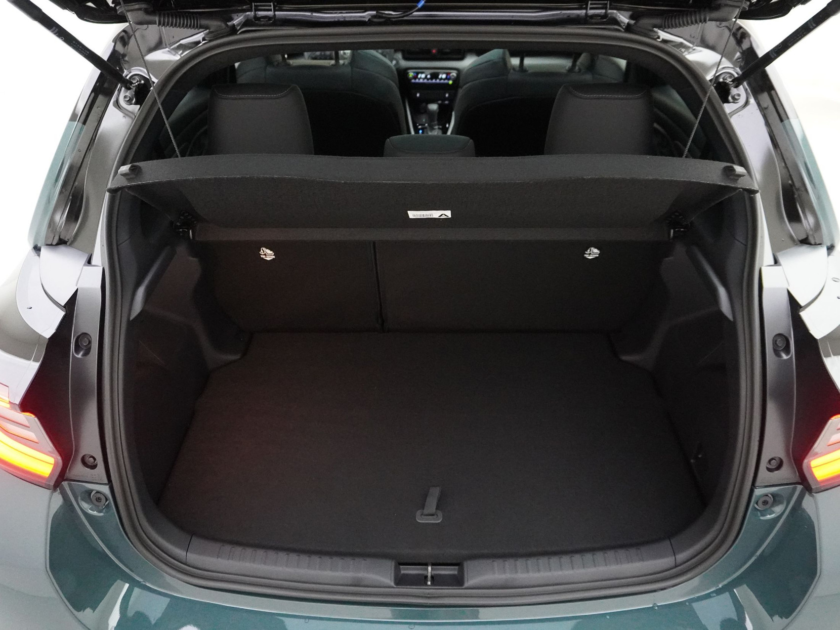 TOYOTA Yaris 1.5 VVT-i HSD Premium ** mit Glasdach **