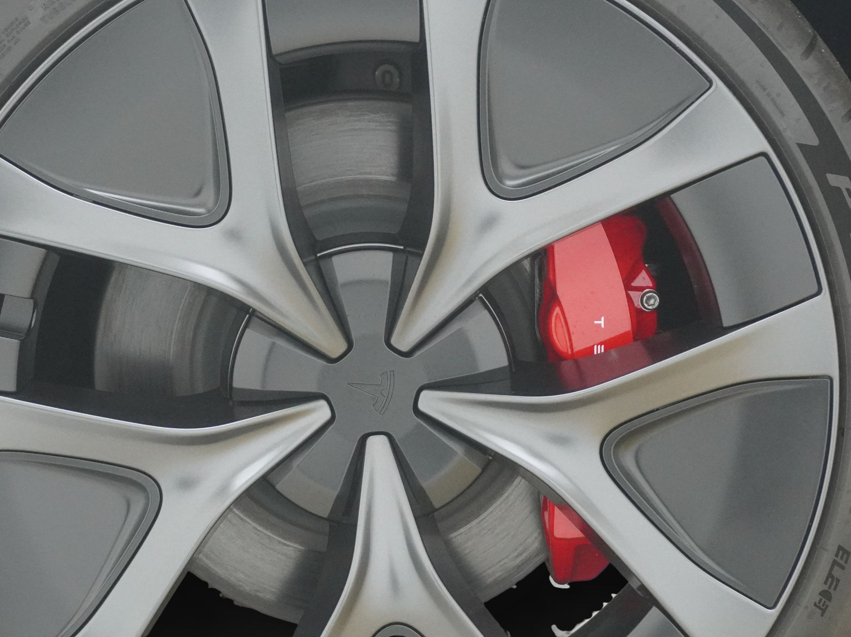 TESLA Model Y Performance AWD