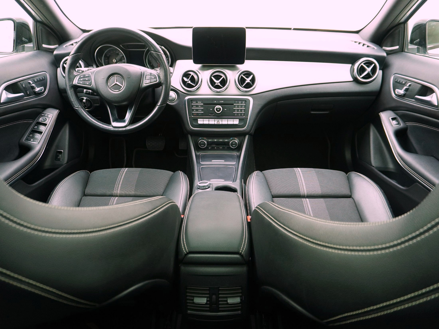 MERCEDES-BENZ GLA-Klasse GLA 200 Urban