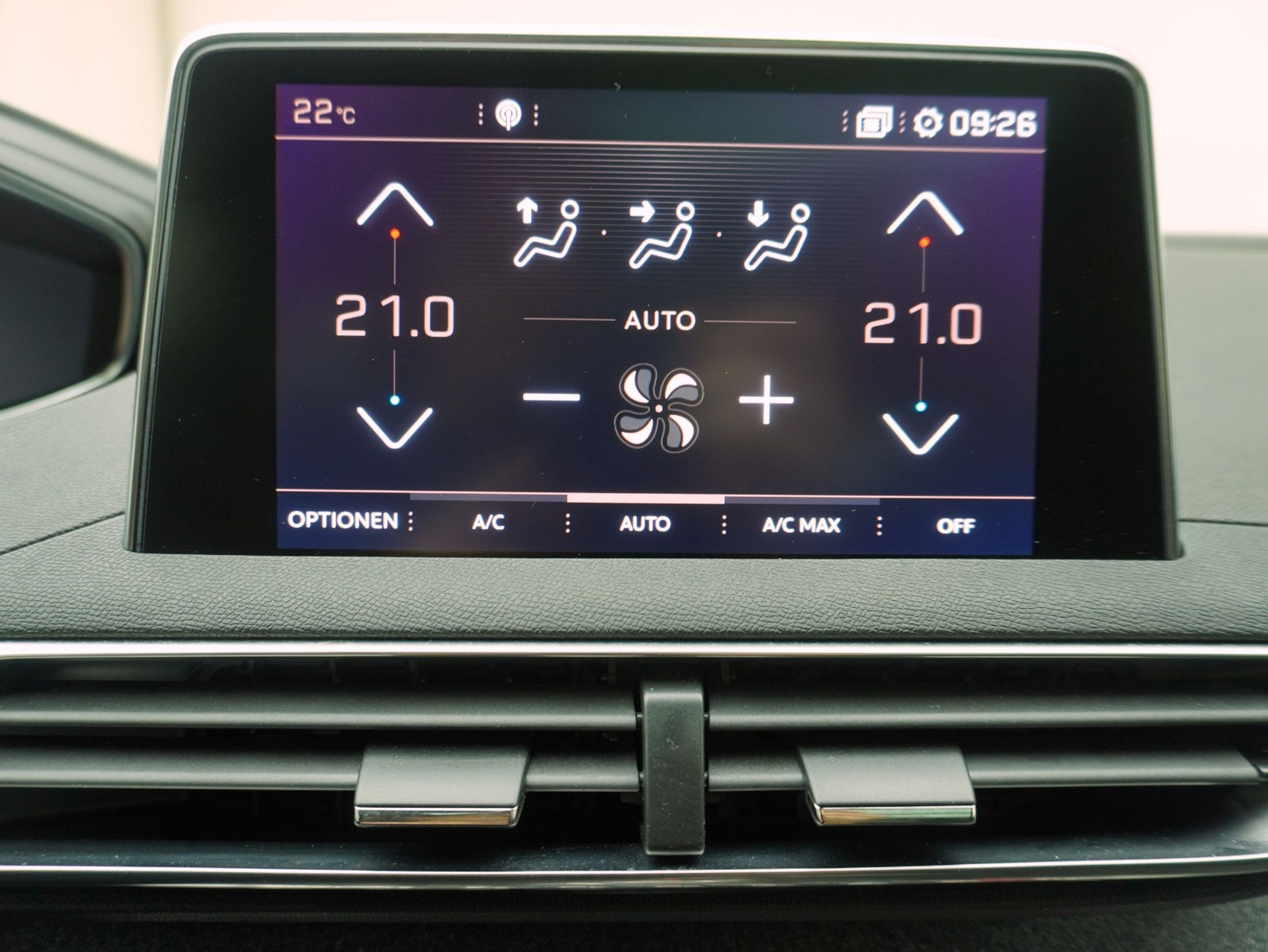 PEUGEOT 3008 1.6 PureTech GT Line