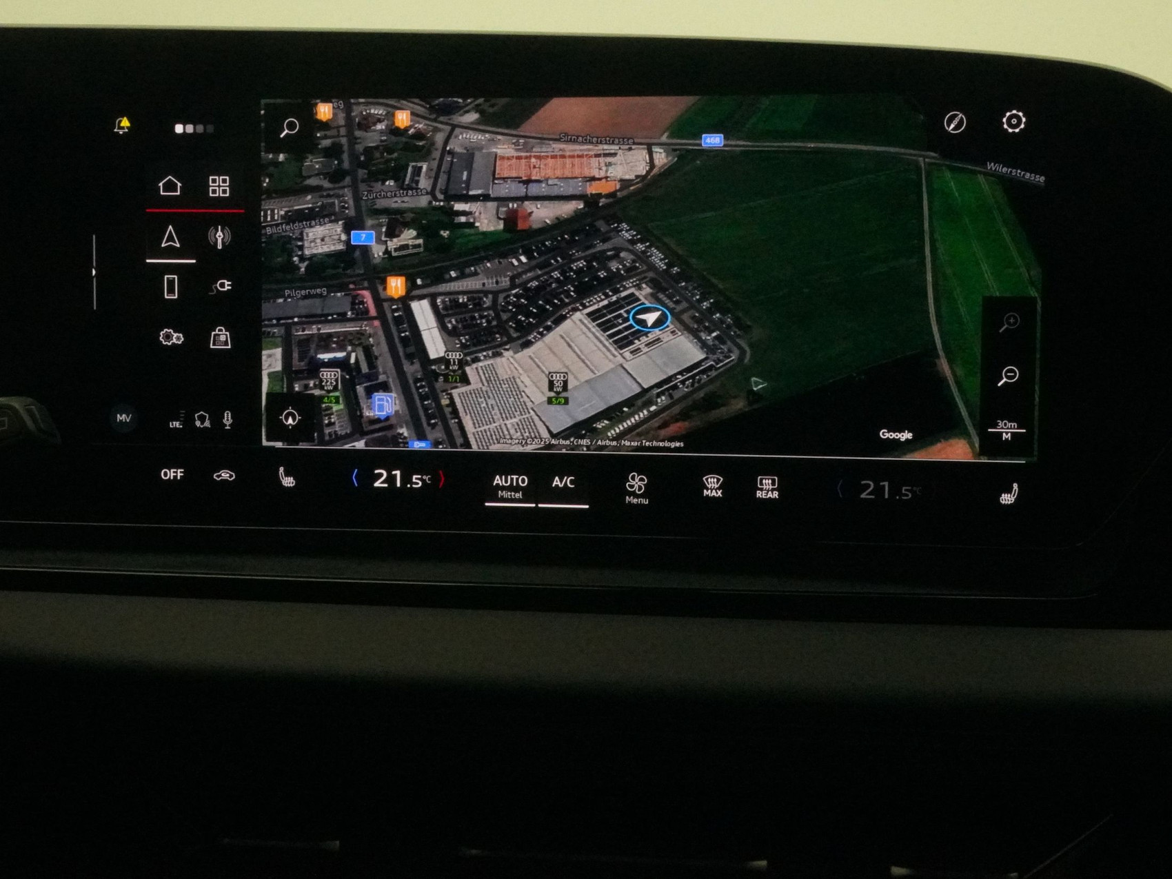 AUDI Q6 e-tron quattro Advange