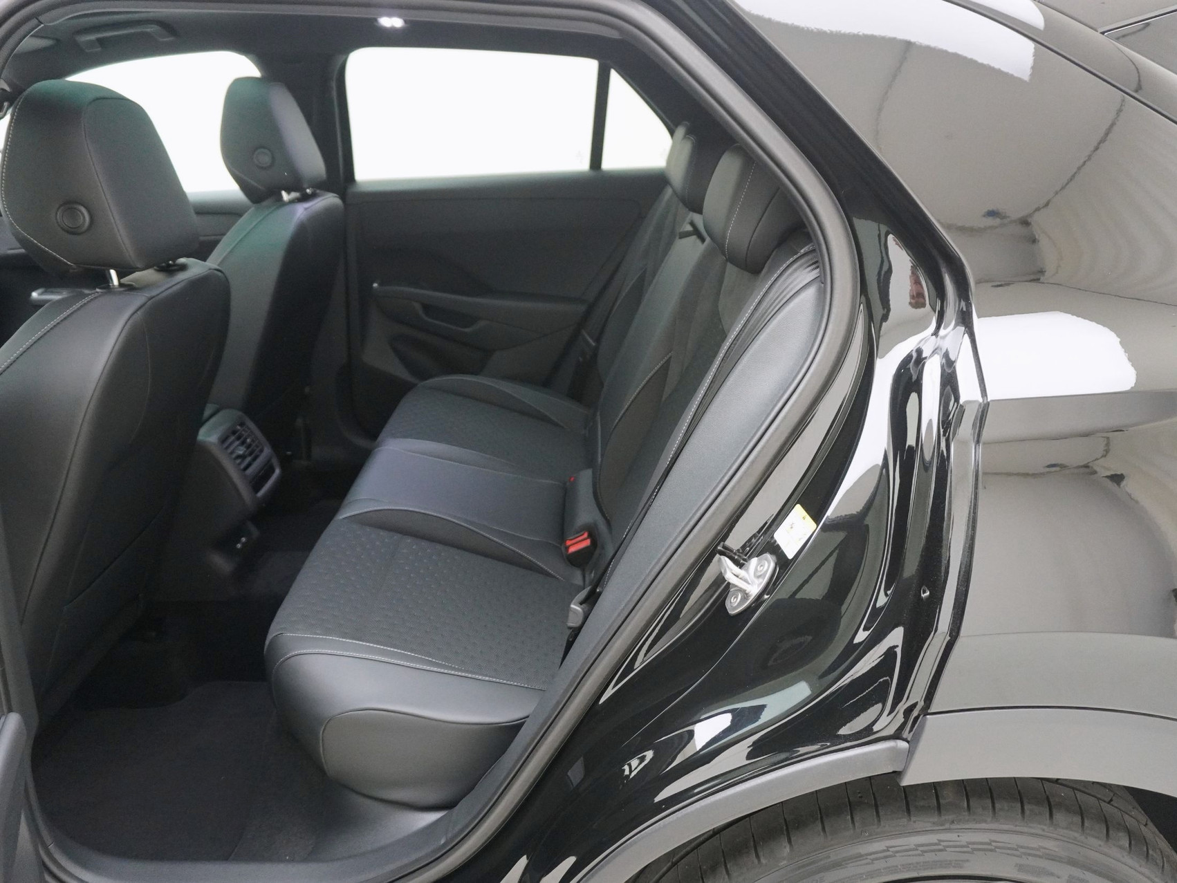 VW T-Roc 1.5 eTSI R-Line DSG
