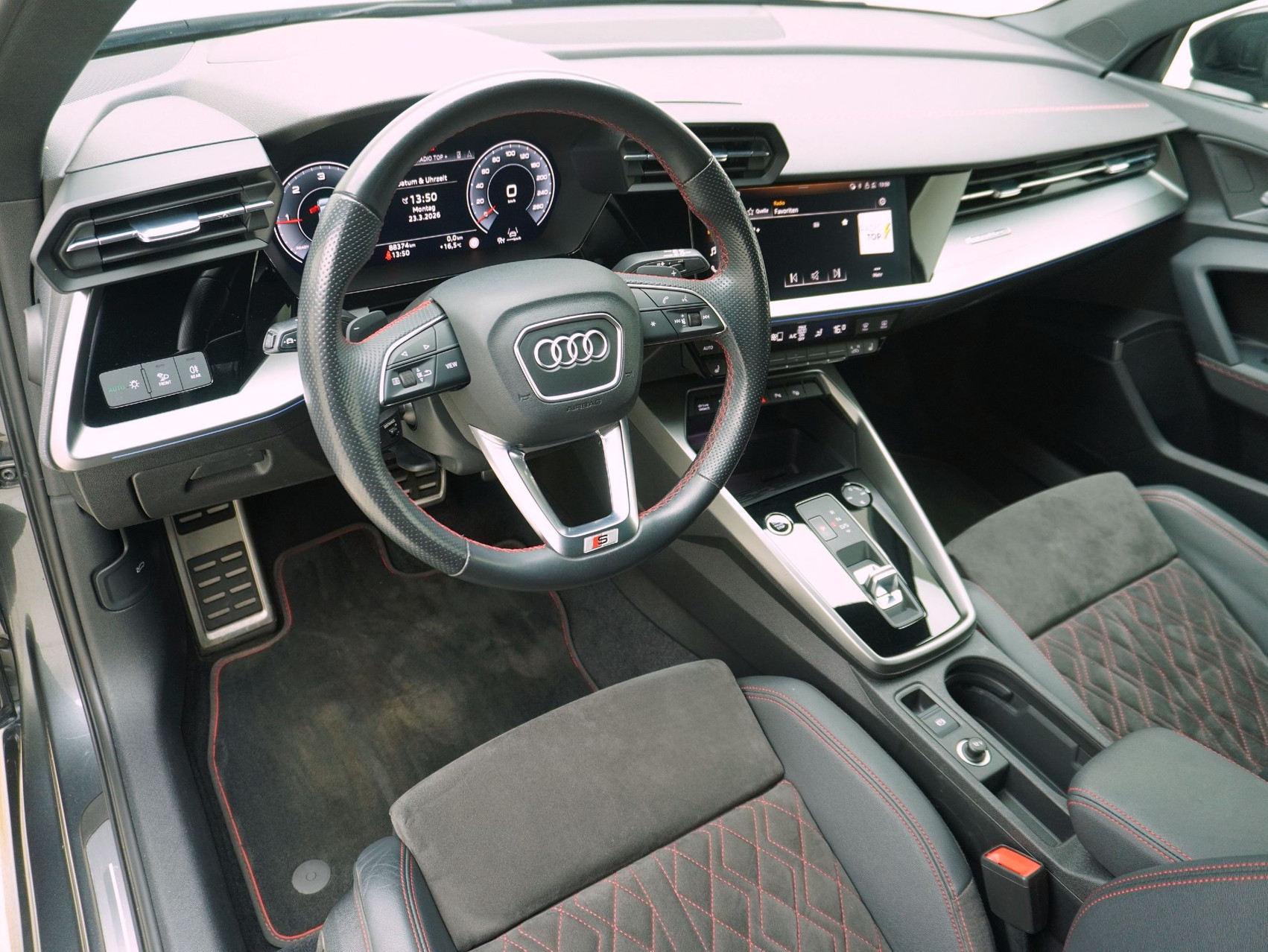 AUDI A3 Sportback 40 TDI S line quattro S-Tronic