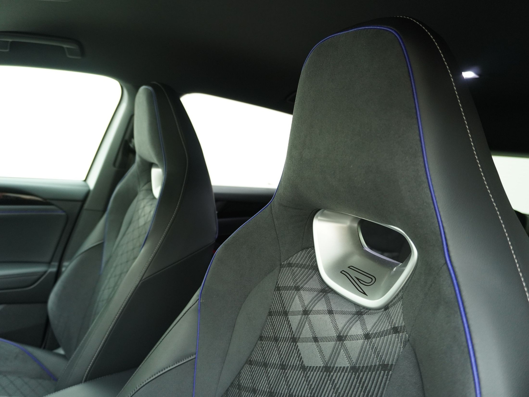 VW Tiguan 2.0 TSI DSG R-Line Black Style 4Motion (2025)