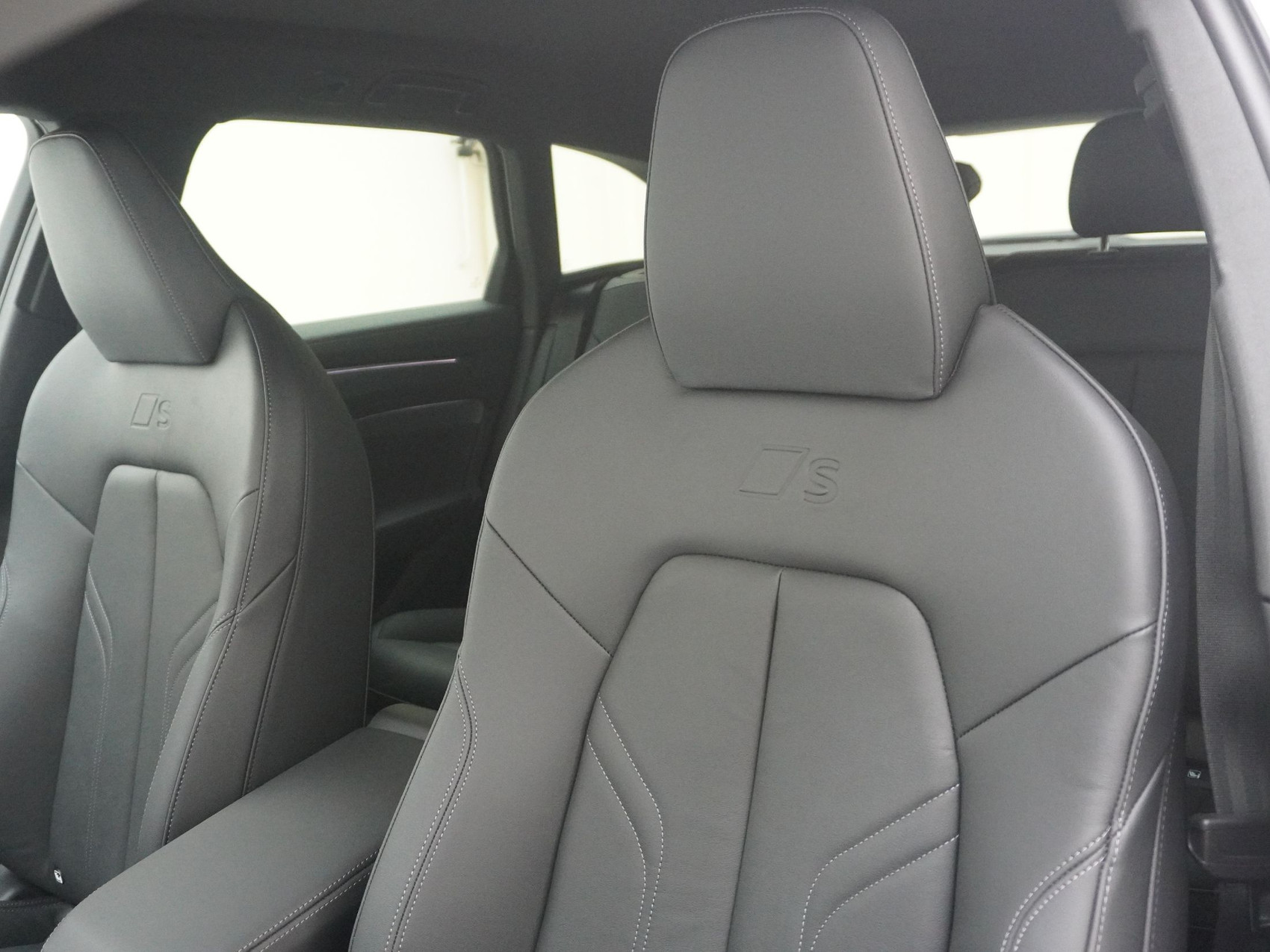 AUDI A6 Avant 2.0 e-hybrid S line quattro S-Tronic