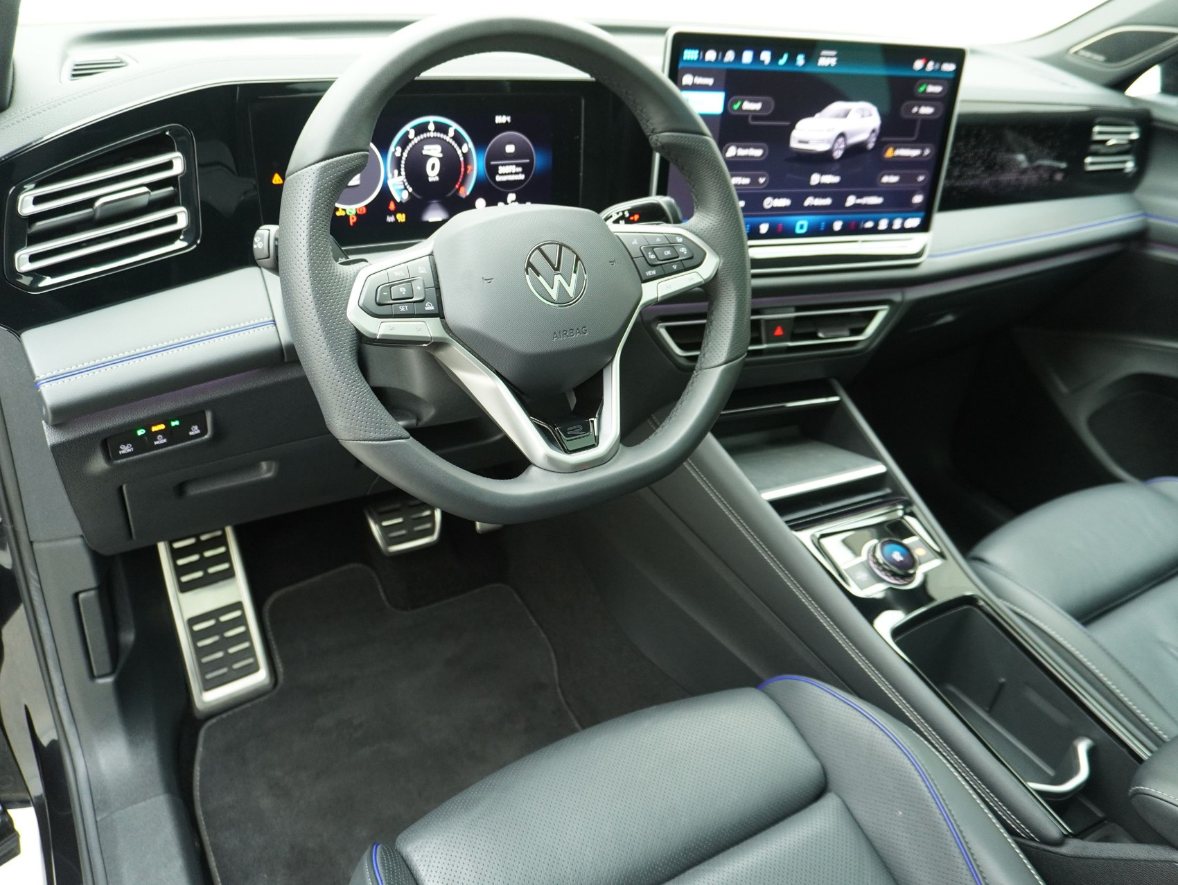 VW Tiguan 2.0 TSI DSG R-Line Black Style 4Motion (2025)