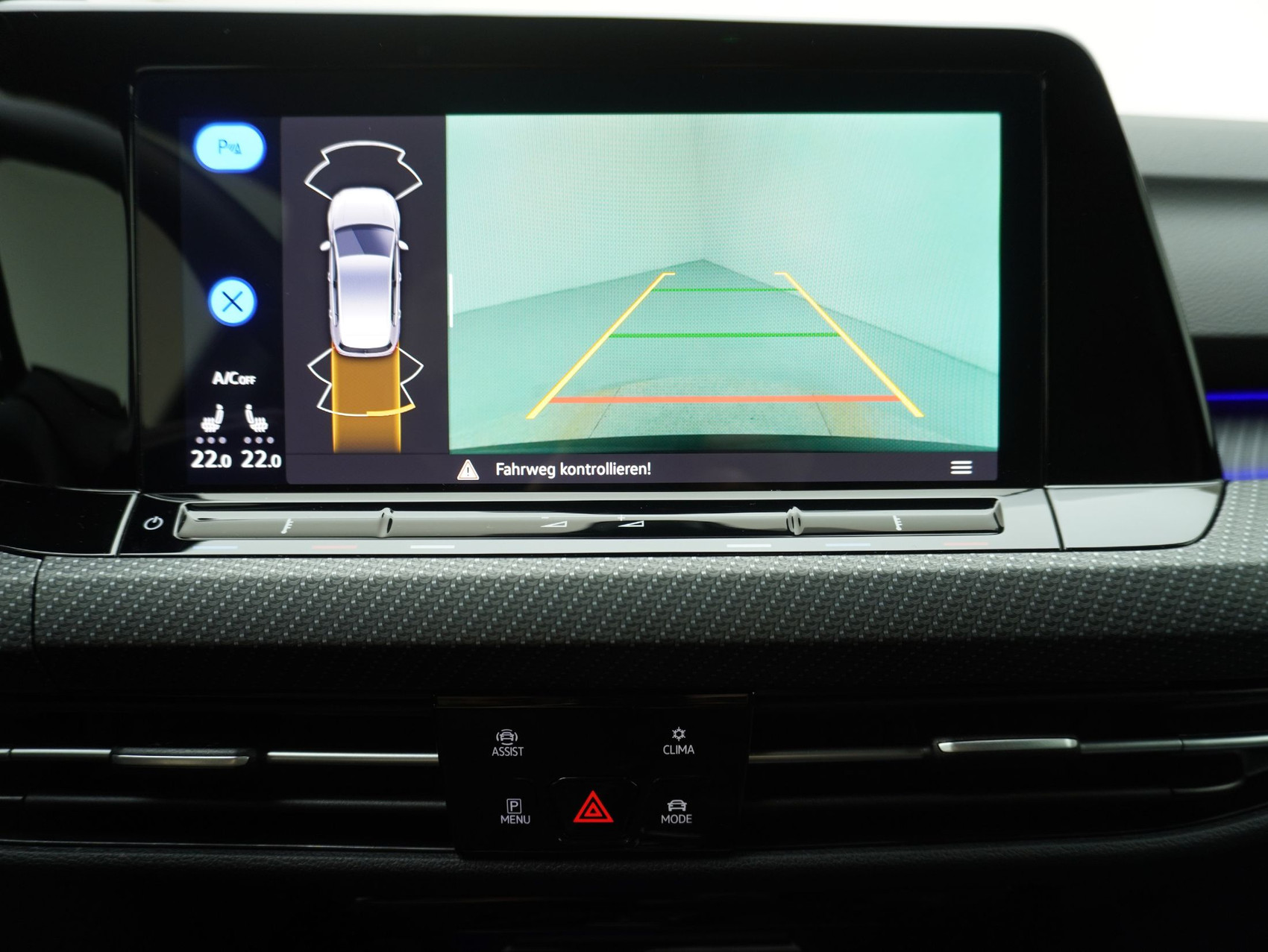 VW Golf 8 1.5 eTSI DSG R-Line