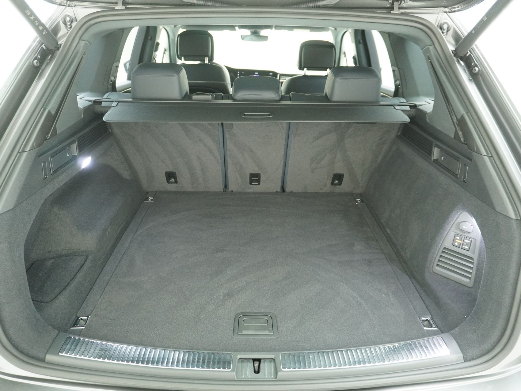 VW Touareg 3.0 V6 TSI R-Line Black Style 4Motion