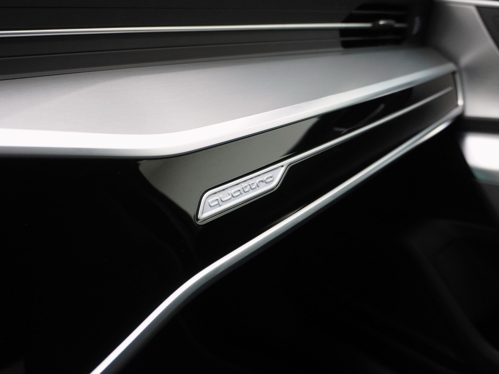 AUDI S6 Avant 3.0 V6 TDI quattro T-Tronic **Werksgarantie bis 11/2029 / SoftClose/Hinterradlenkung/S-Sitze**