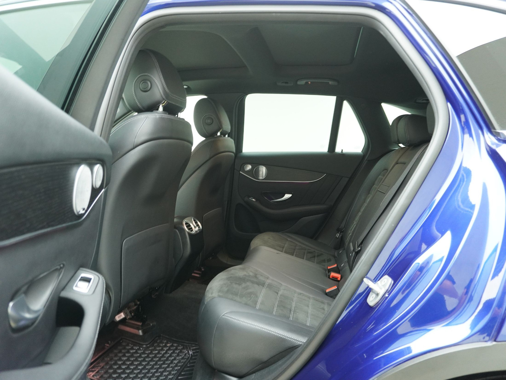 MERCEDES-BENZ GLC-Klasse GLC 220 d AMG Line 4matic