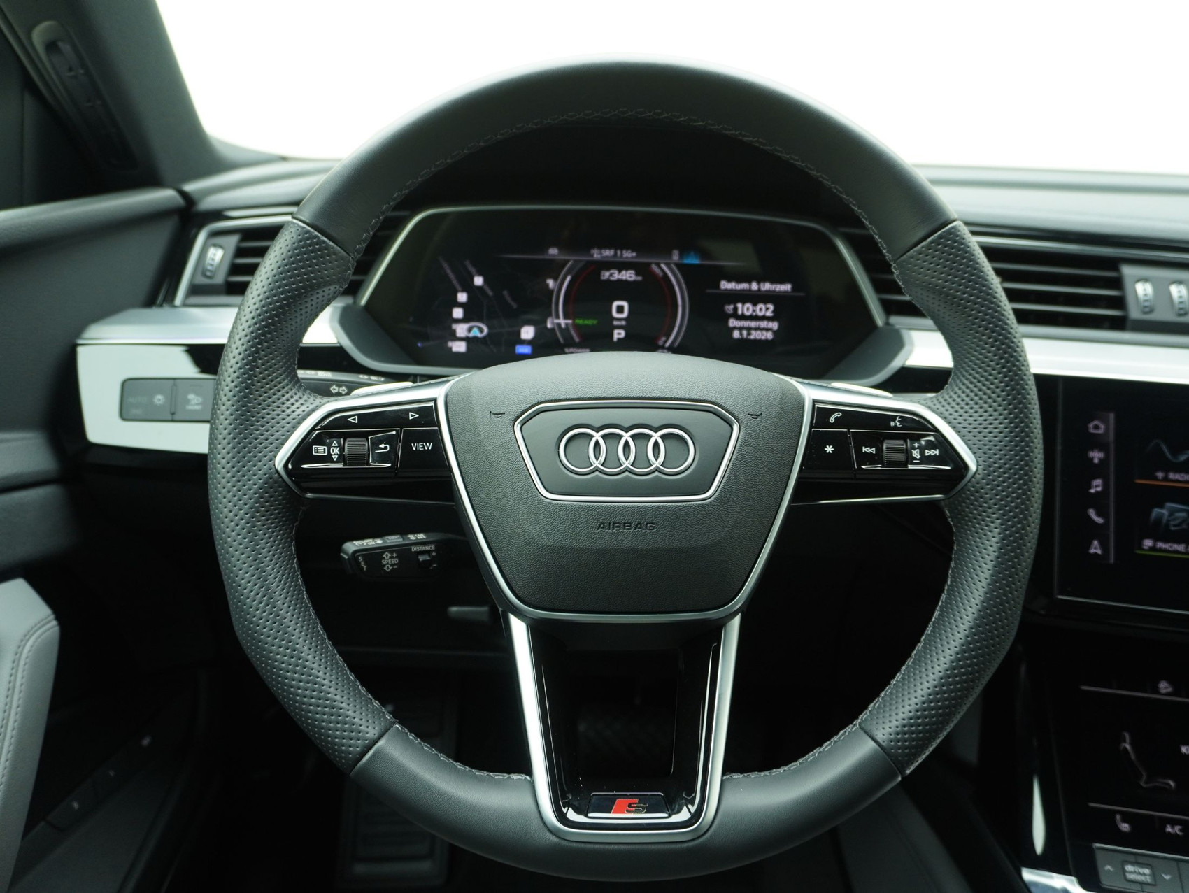 AUDI e-tron S quattro