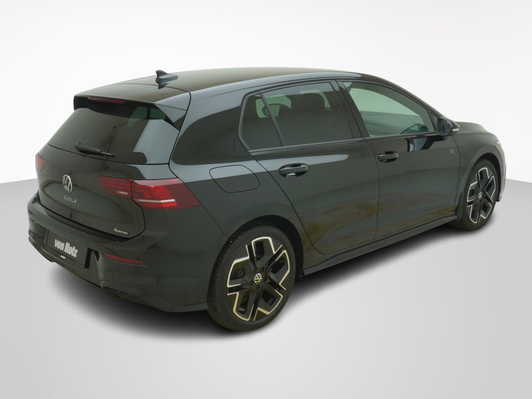 VW Golf VIII 2.0 TSI R-Line DSG 4Motion