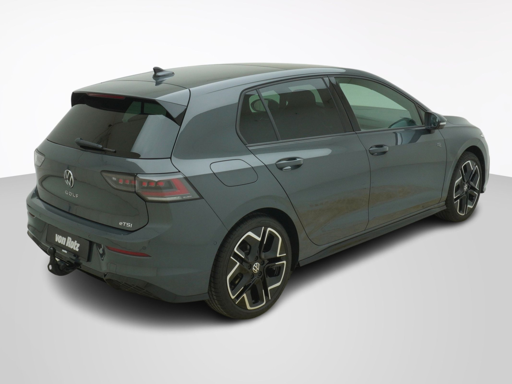 VW Golf VIII 1.5 eTSI R-Line DSG