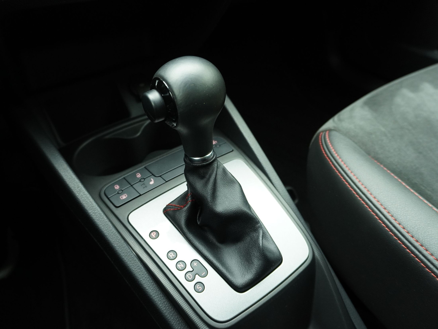 SEAT Ibiza 1.4 TSI DSG FR