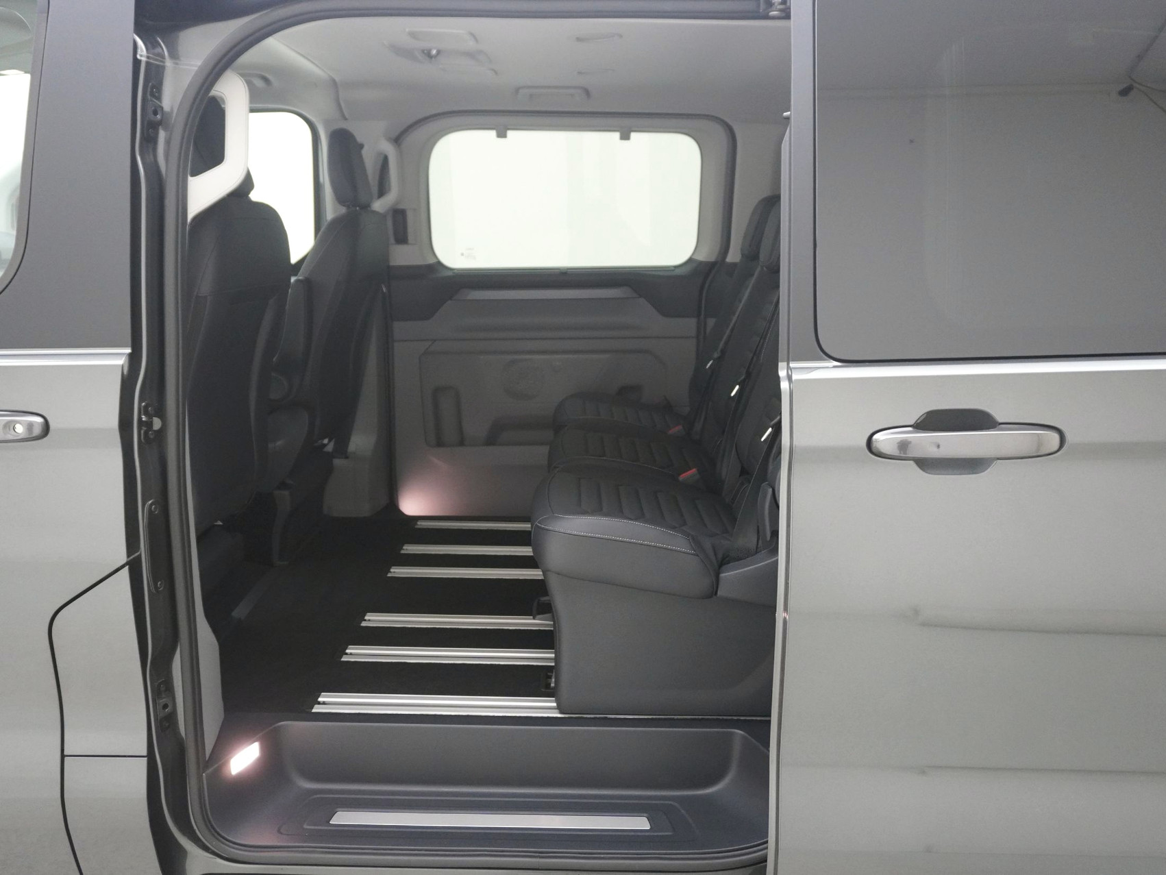 FORD Tourneo Custom 320 L1 2.0 TDCI 4×4 Titanium