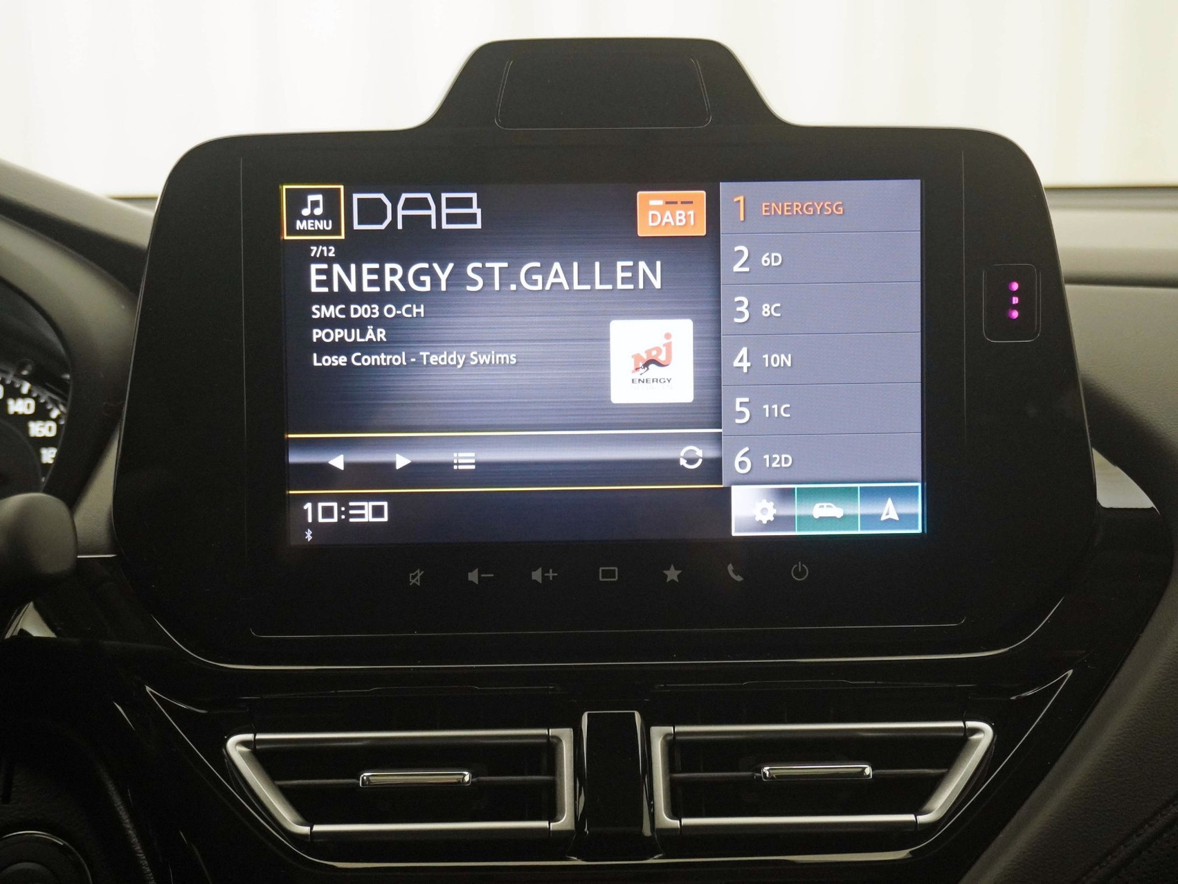 SUZUKI S-Cross 1.4 T Compact Top Hybrid 4×4