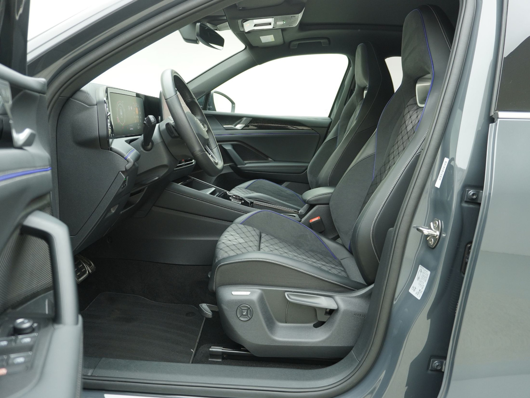 VW Tiguan 2.0 TSI DSG R-Line 4Motion