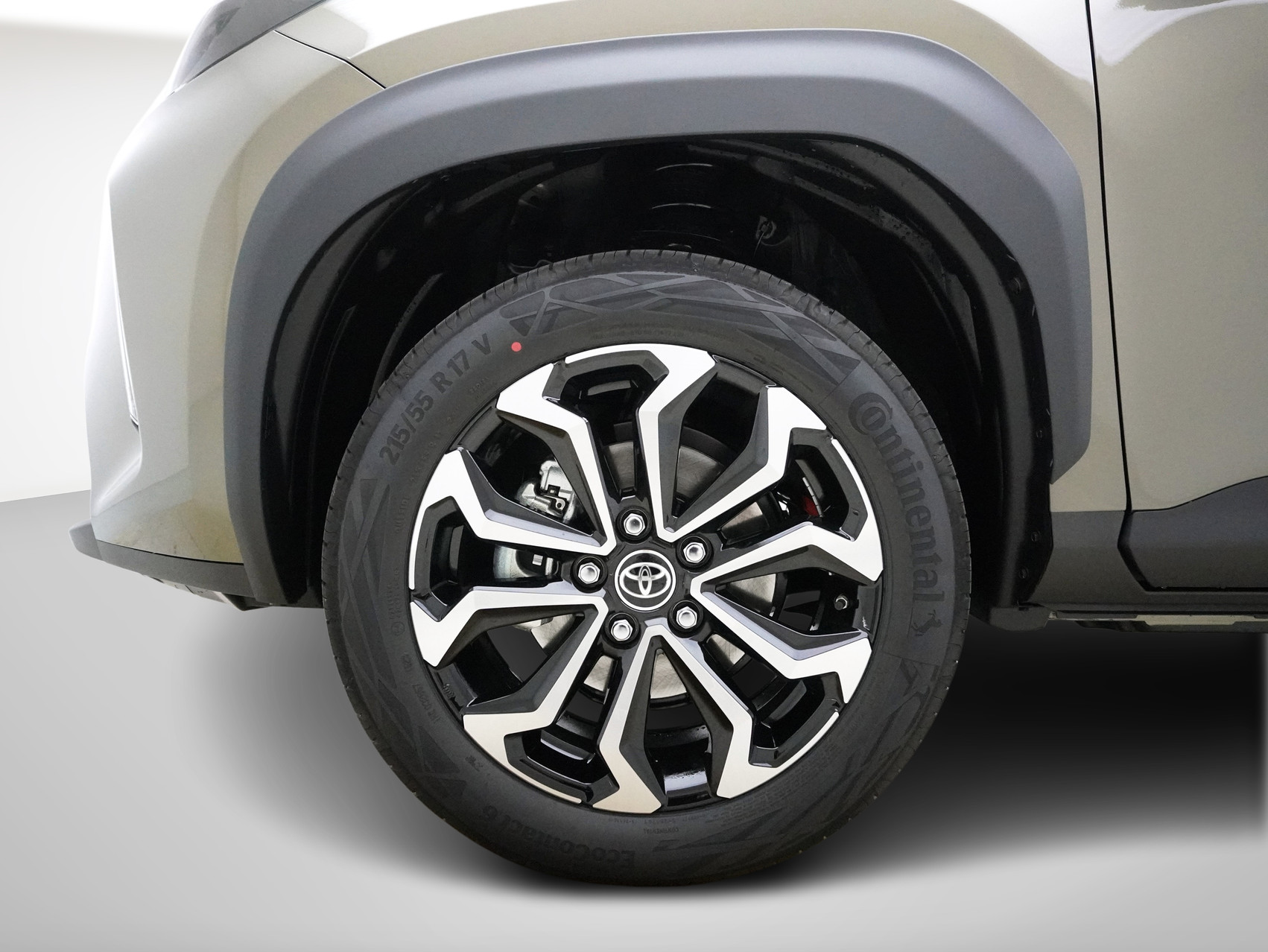 TOYOTA Yaris Cross 1.5 VVT-i HSD Trend AWD-i ** 4×4 ** inkl. 8-Fachbereifung **