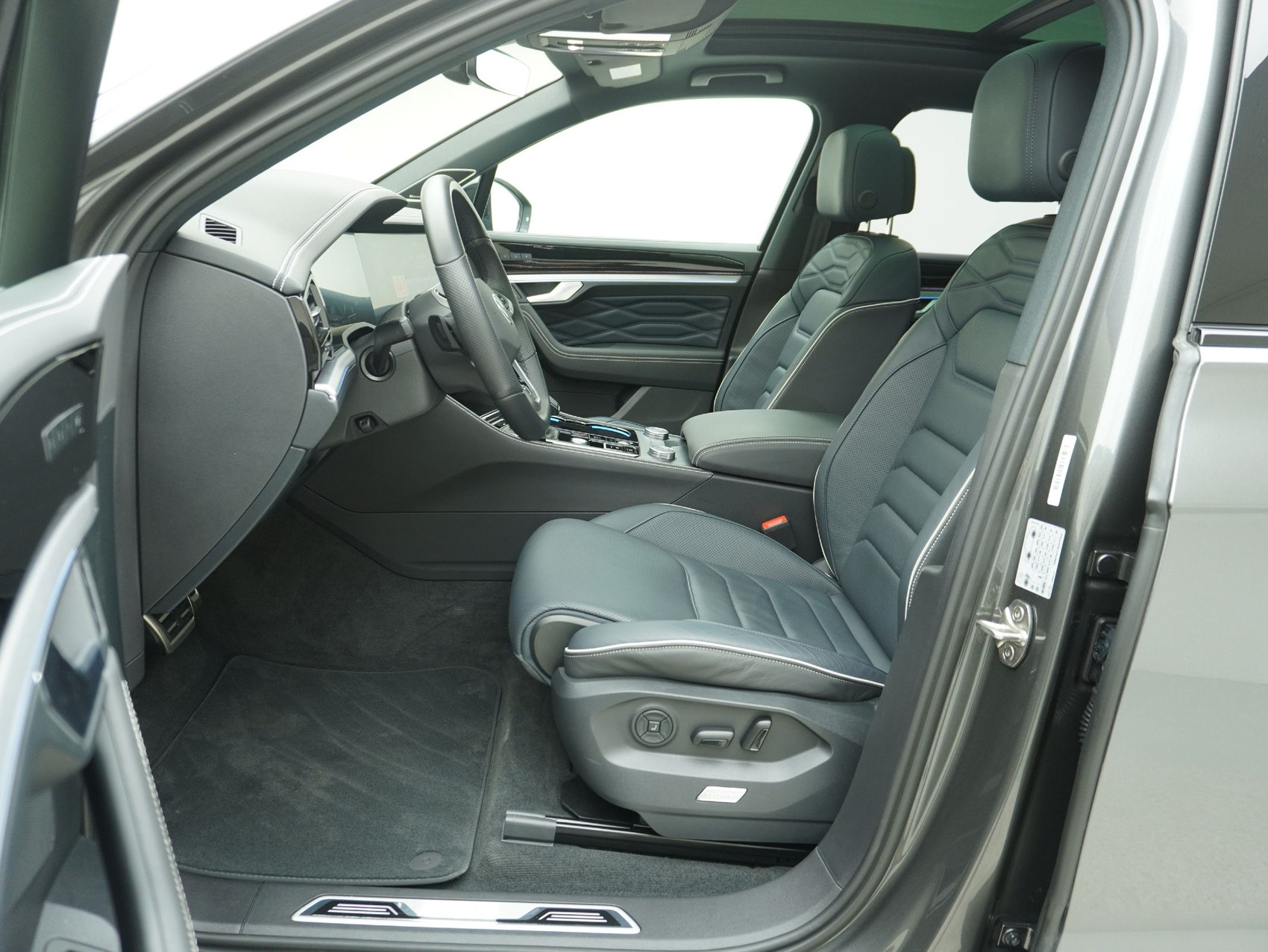 VW Touareg 3.0 V6 TSI R-Line Black Style 4Motion