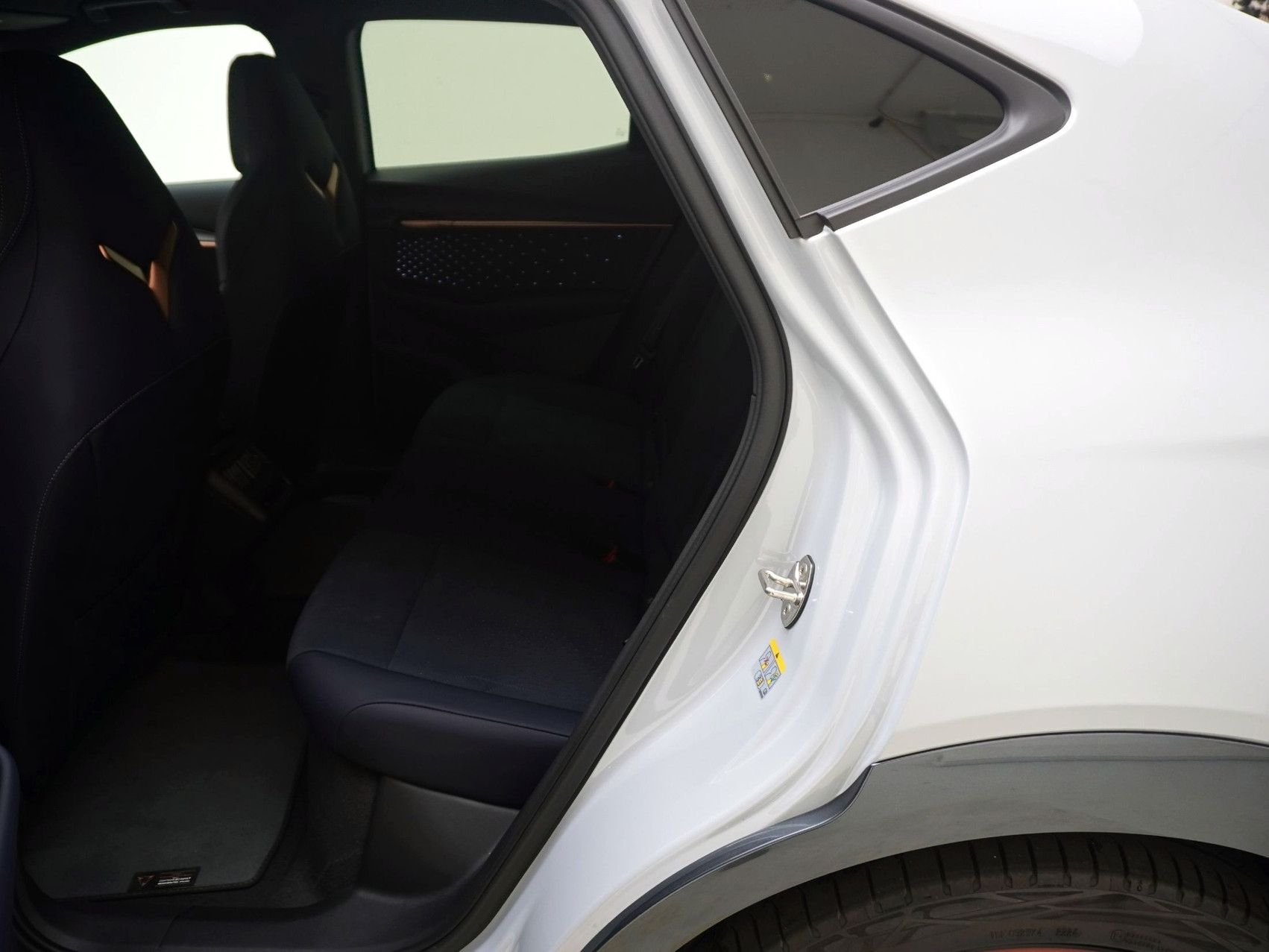 CUPRA Tavascan VZ Adrenaline